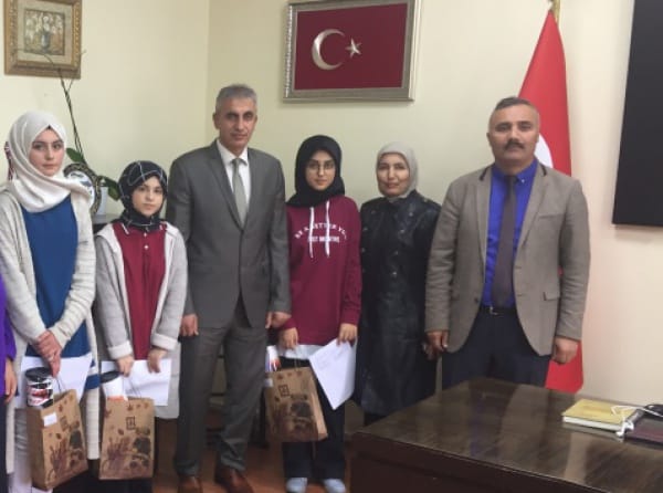 "15 Temmuz Demokrasi Şehitlerine Mektup" konulu mektup yazma yarışmasında öğrencimiz İrem Nur SERİM ilçe birinciliği elde etti.